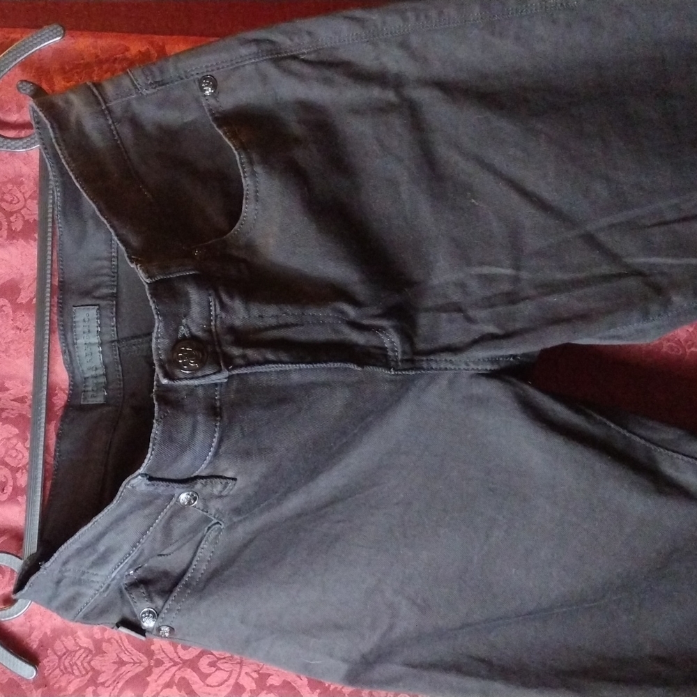 Rock and Republic Black Jeans